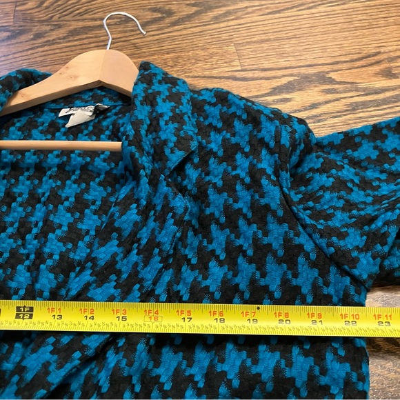 Vintage Teal and Black Checkered blazer - Picture 13 of 13